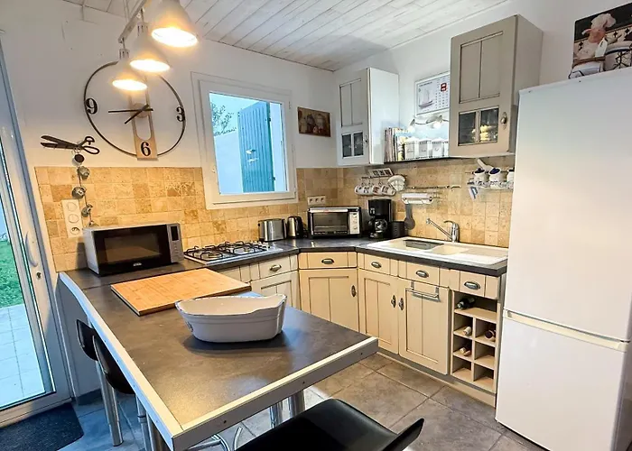 Villa Charmante Maison A Deux Pas Du Marche Du Bois *